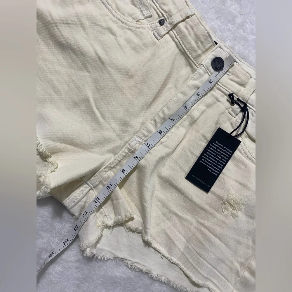 KUT from the Kloth Jane High Rise Short in Creamy White Fray Hem Size 2